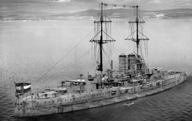 Schlachtschiff SMS Viribus Unitis (1/350)