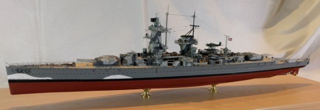 Schwerer Kreuzer (Panzerschiff) Admiral Graf Spee (1/350)