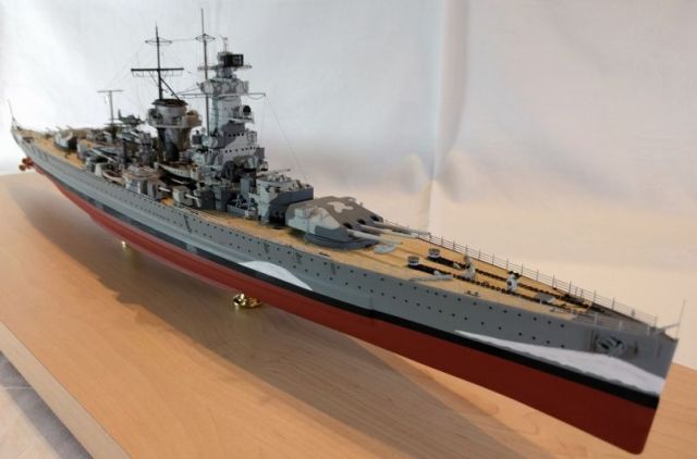 Schwerer Kreuzer (Panzerschiff) Admiral Graf Spee (1/350)