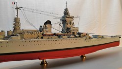 Schlachtschiff Strasbourg (1/350)