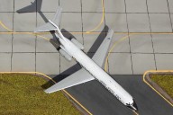 Transportflugzeug McDonnell Douglas C-9B Skytrain II (1/144)