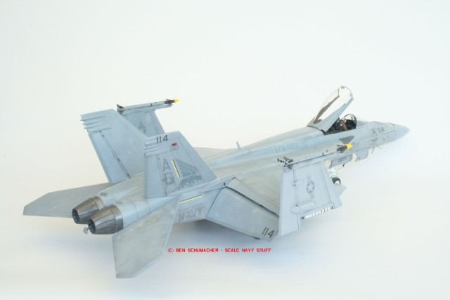 Kampfflugzeug Boeing F/A-18E Super Hornet (1/32)