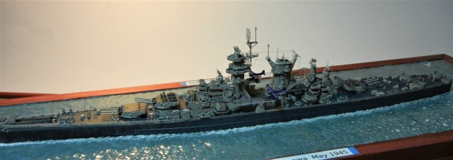 Großer Kreuzer USS Alaska (1/700)