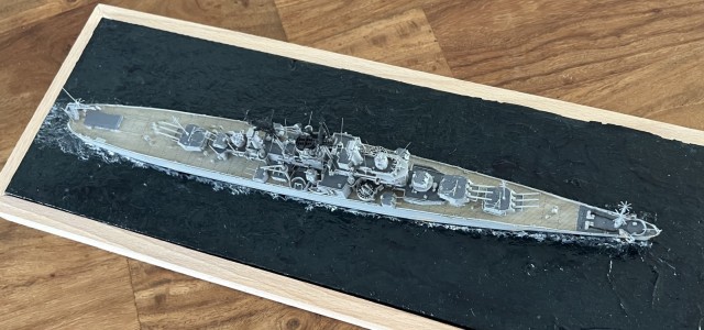 Schwerer Kreuzer USS Newport News (1/700)