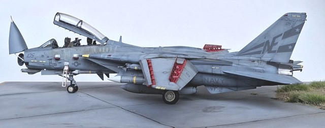Jagdflugzeug Grumman F-14D Tomcat (1/72)