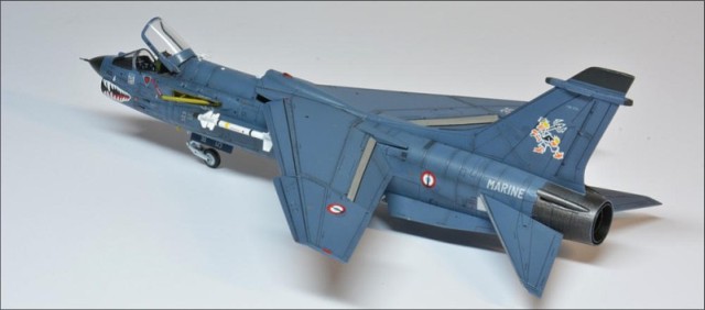 Jagdflugzeug Vought F-8P Crusader (1/72)