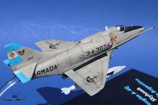 Kampfflugzeug Douglas A-4Q Skyhawk (1/72)