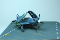 Curtiss SB2C-4 Helldiver (1/72)