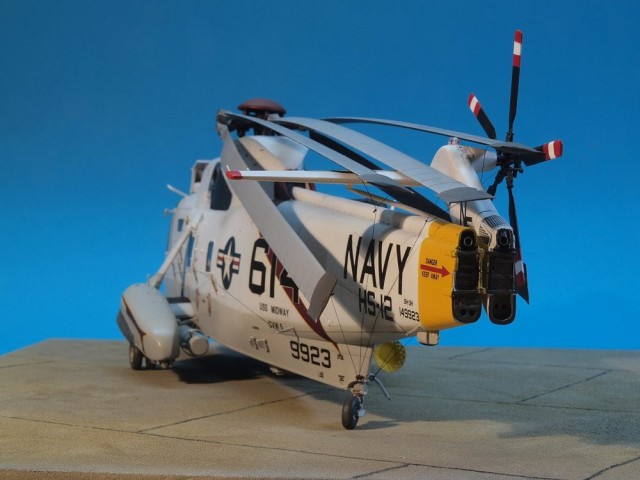 Sikorsky SH-3 Sea King (1/48)