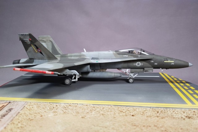 Feinddarstellungsflugzeug McDonnell Douglas F/A-18C Hornet (1/72)