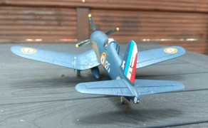 Jagdbomber Vought F4U-7 Corsair (1/72)