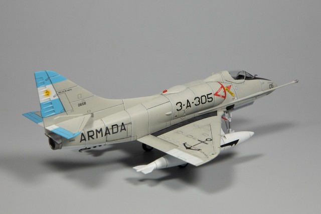 Kampfflugzeug Douglas A-4Q Skyhawk (1/72)