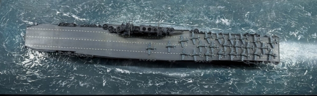 Flugzeugträger USS Yorktown (1/700)