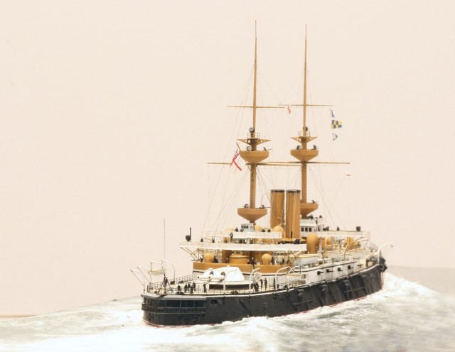 Schlachtschiff HMS  Magnificent (1/700)