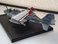 Kampfflugzeug Grumman A-6E Intruder (1/48)