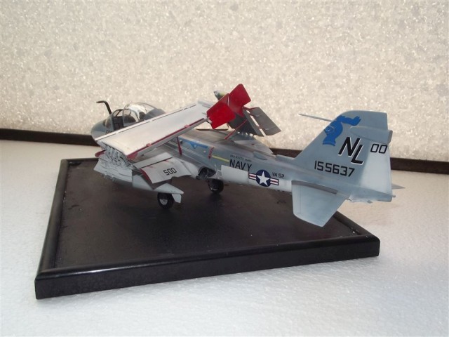 Kampfflugzeug Grumman A-6E Intruder (1/48)