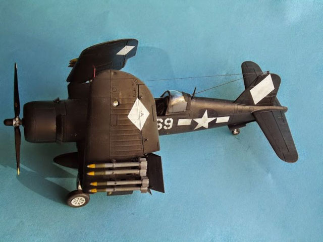 Chance Vought F4U-1D Corsair