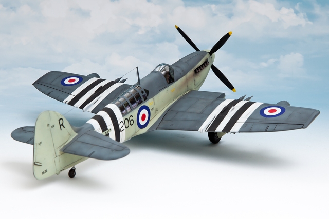 Kampfflugzeug Fairey Firefly FR Mk. 5 (1/48)