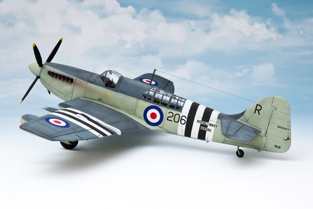 Kampfflugzeug Fairey Firefly FR Mk. 5 (1/48)