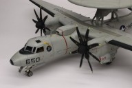 Luftraumüberwachungsflugzeug Gruman E-2C Hawkeye (1/48)