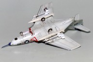 Jagdbomber Grumman F9F-8B Cougar (1/72)