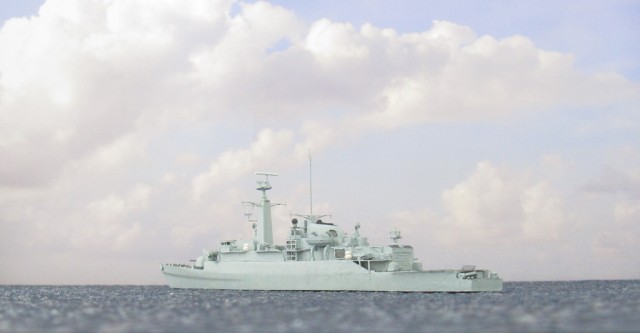 Fregatte HMS Ardent (1/700)