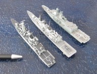 Fregatten HMS Ardent, MMI Libeccio und HMAS Anzac (1/700)