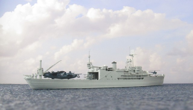 Flugzeugtender USS Currituck (1/700)