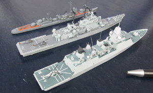 Fregatte Zr. Ms. Evertsen, Kreuzer MMI Andrea und Zerstörer Teruzuki (1/700)