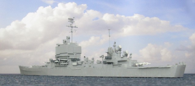 Lenkwaffenkreuzer USS Long Beach (1/700)