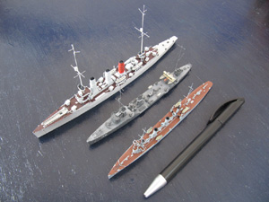 Zerstörer Nowik, Spähschiff Carlo Mirabello und Leichter Kreuzer Pillau (1/700)