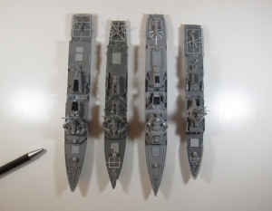 Lenkwaffenzerstörer Sejong Daewang, USS Mustin und Maya sowie Lenkwaffenfregatte Méndez Núñez (1/700)