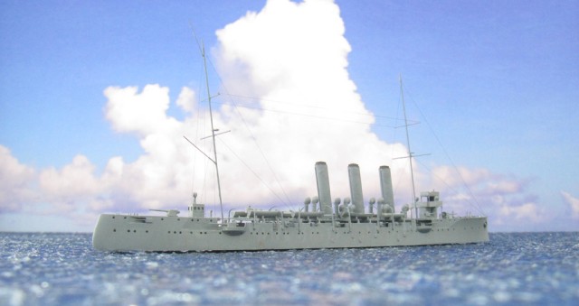 Geschützter Kreuzer Tsushima (1/700)