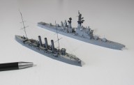 Geschützter Kreuzer Tsushima und Lenkwaffenzerstörer Sawakaze (1/700)