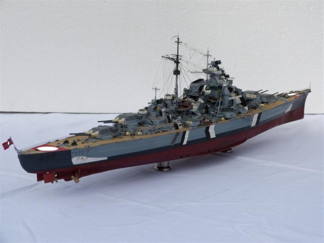 Schlachtschiff Bismarck (1/350)