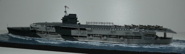 Flugzeugträger HMS Glorious (1/700)