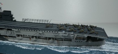 Flugzeugträger HMS Glorious (1/700)