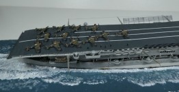 Flugzeugträger HMS Glorious (1/700)