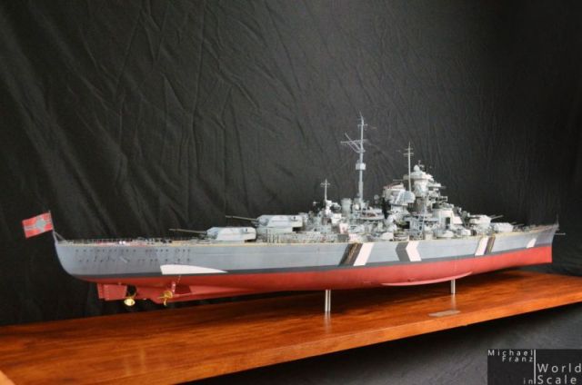 Deutsches Schlachtschiff Bismarck (1/350)