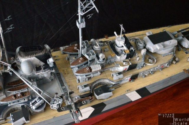 Deutsches Schlachtschiff Bismarck (1/350)