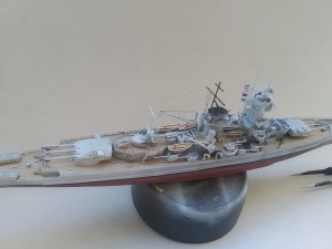 Schwerer Kreuzer Admiral Graf Spee (1/700)