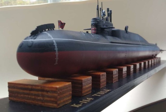 U-Boot mit ballistischen Raketen Tula (1/350)