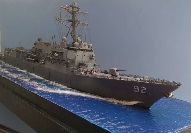 Zerstörer USS Momsen (1/350)