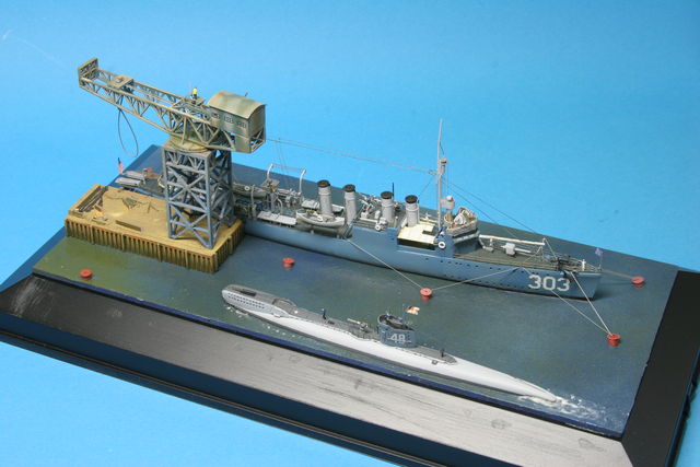 Clemson Klasse Zerstörer im Hafen 1/400 von Max Hecker