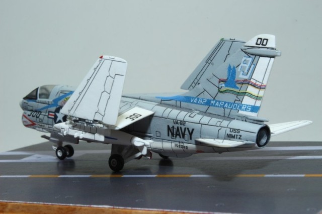 A-7E Corsair II (1/144)