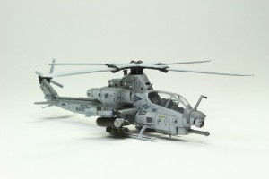 Kampfhubschrauber Bell AH-1Z Viper (1/144)