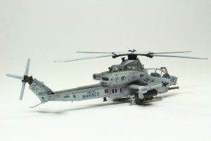 Kampfhubschrauber Bell AH-1Z Viper (1/144)