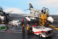 McDonnell Douglas F-4N Phantom II (1/144)