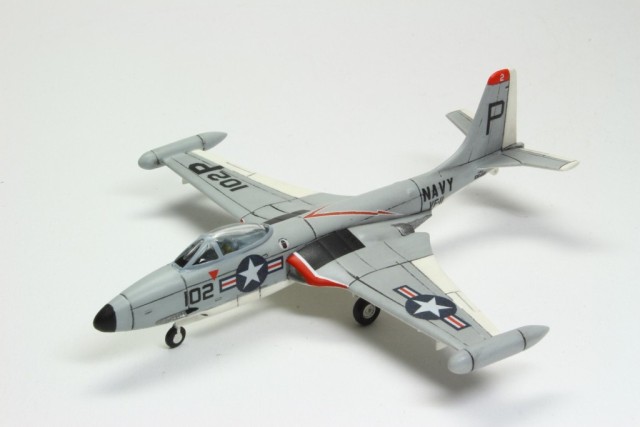 Jagdbomber McDonnell F2H-3 Banshee (1/144)