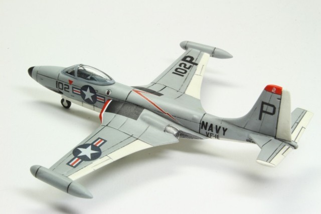 Jagdbomber McDonnell F2H-3 Banshee (1/144)